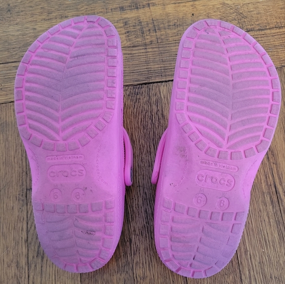 Pink Crocs - Picture 4 of 4